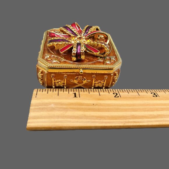 Joan Rivers Trinket Box w/ Brooch and Earrings, Gold and Enamel w/ Crystals, Vtg - Picture 9 of 10